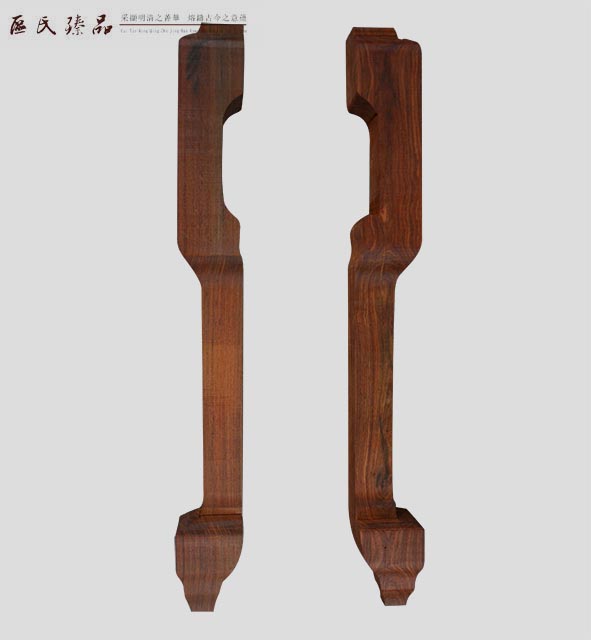 香幾腿部只要有圖紙,區氏臻品匠人便可根據模板,利用先進的生產設備生產出半成品,再進一步加工